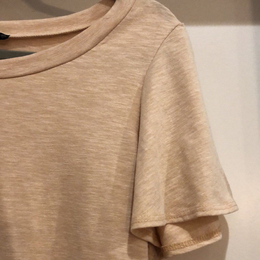 ⭐️Mikarose shirt size M
